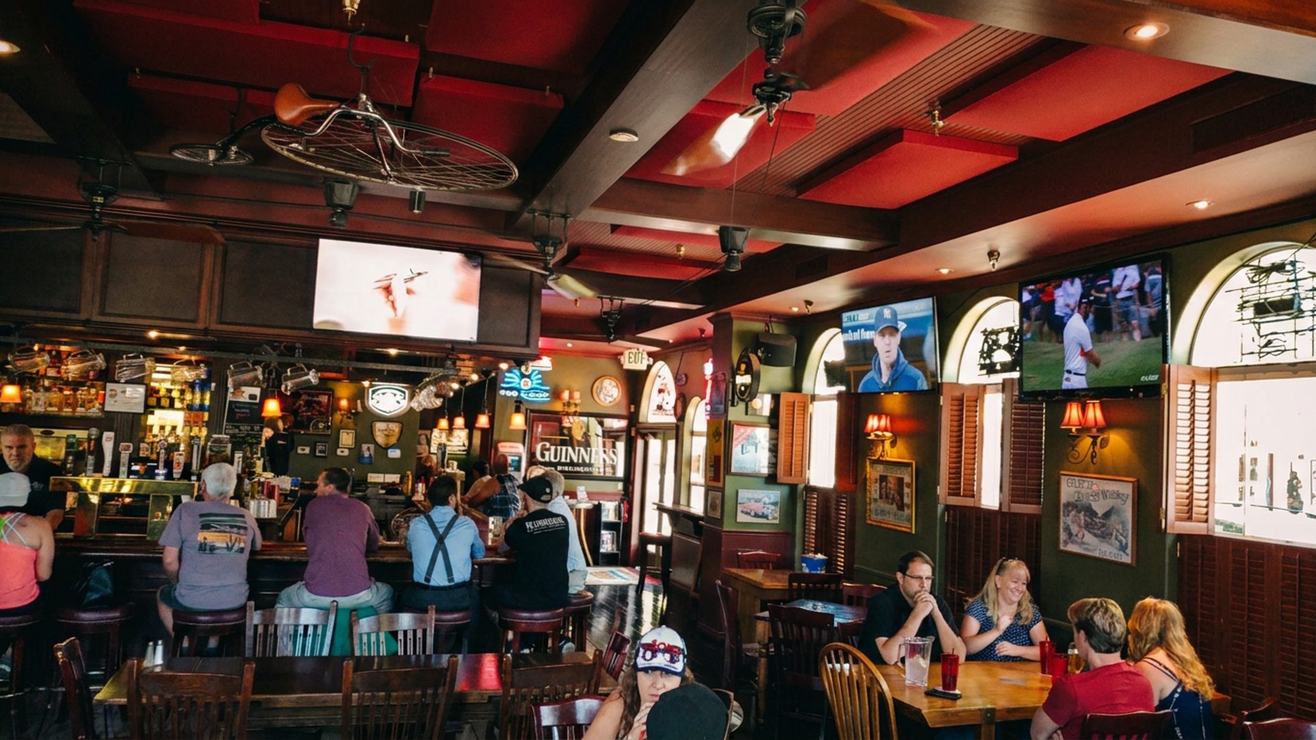 Windsor's only pub with a full bar